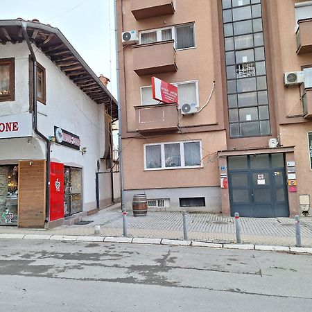 Avenue Apartment Pristina Exterior foto